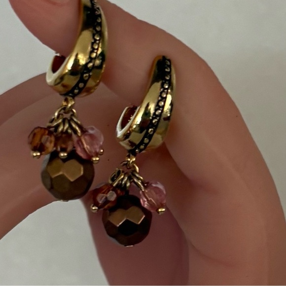 Vintage Style Gold Tone Clip-On Dangle
Earrings | Bronze & Pink Beaded Cluster - Picture 5 of 13